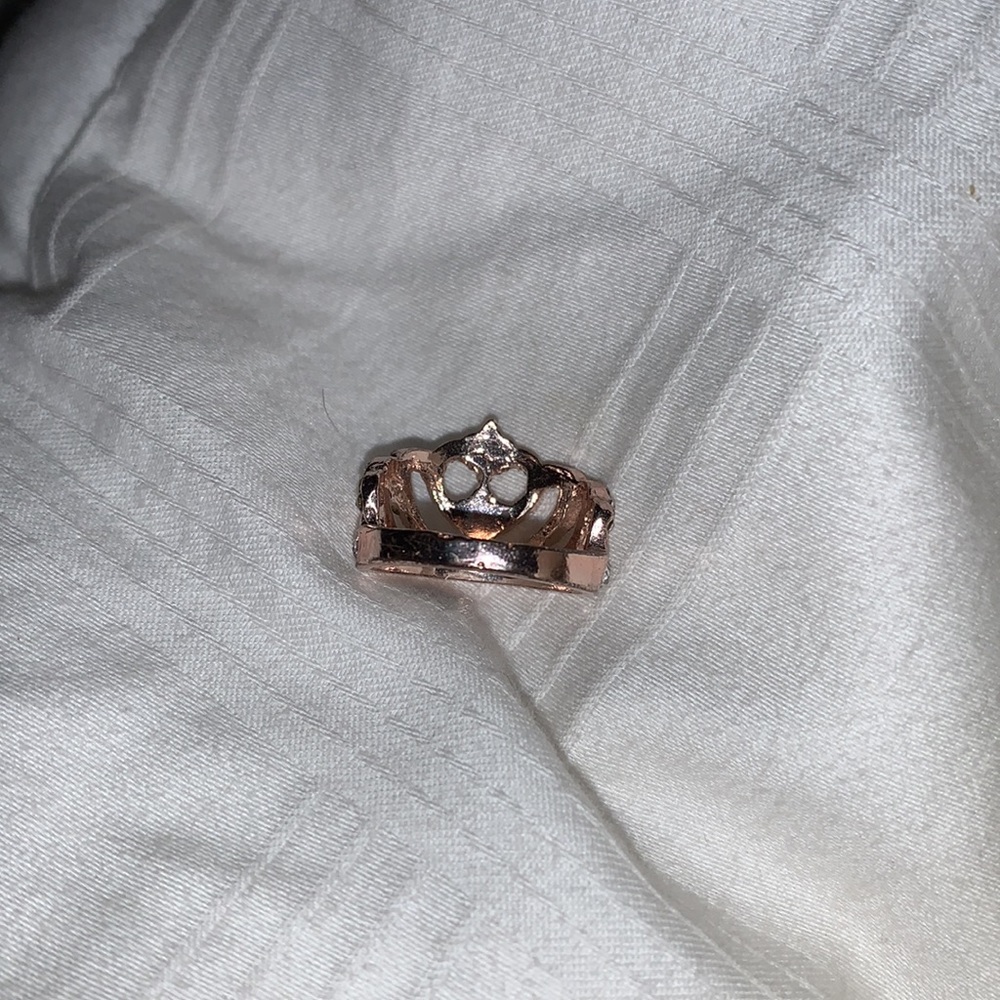 Princess Crown Ring - Picture 2 of 2